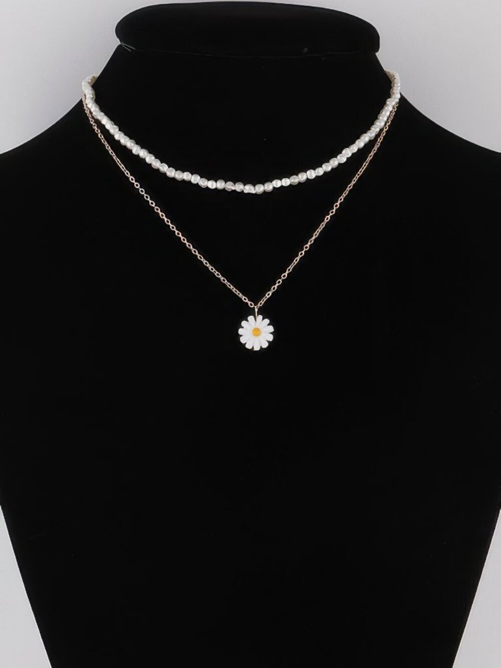 Daisy Flower Pendant Necklace